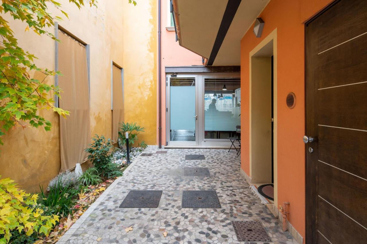 Venezia-Suite HemingwayA Pochi Passi Outlet Noventa di Piave Zewnętrze zdjęcie